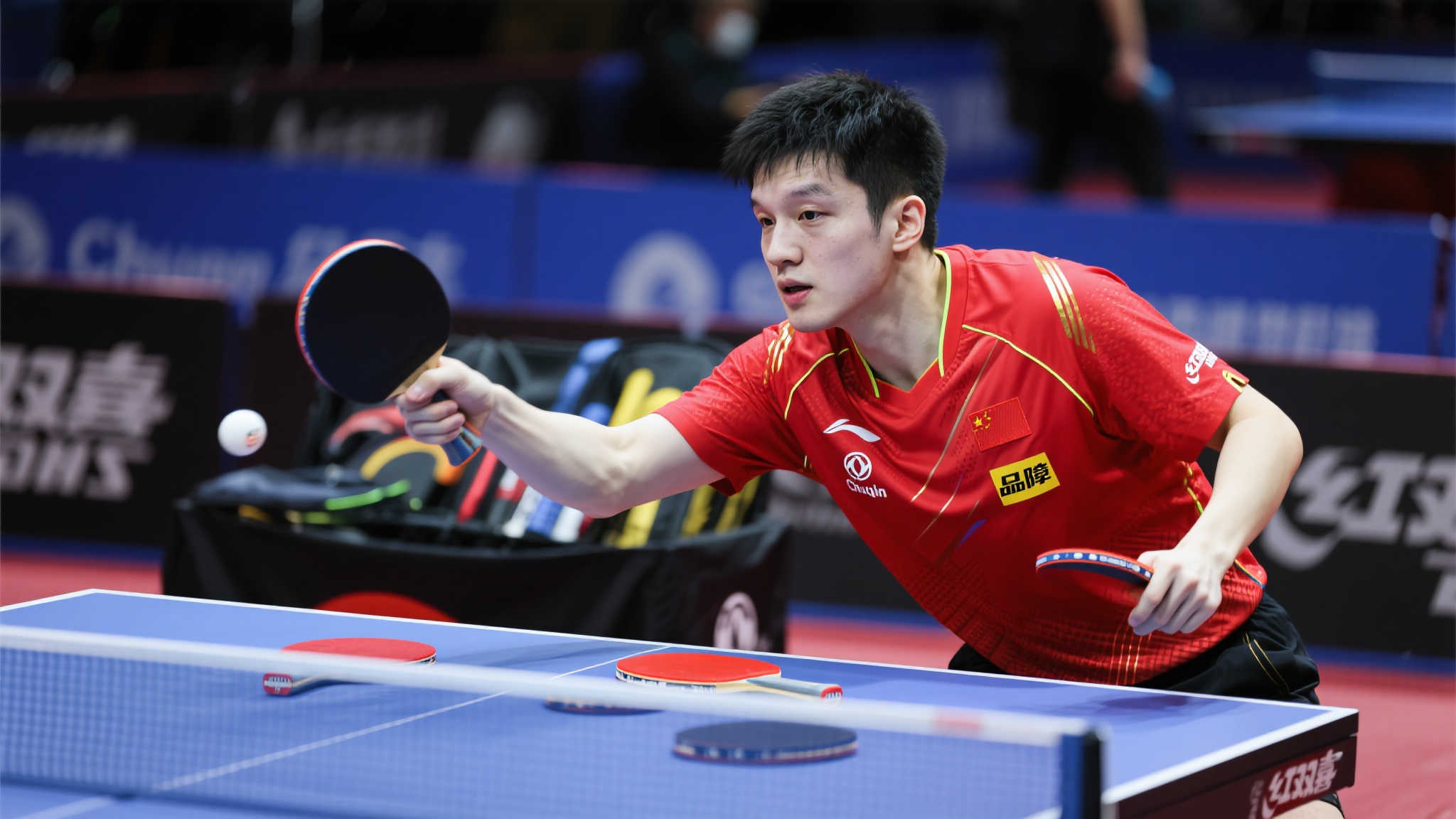 對於年輕球 對於年輕球