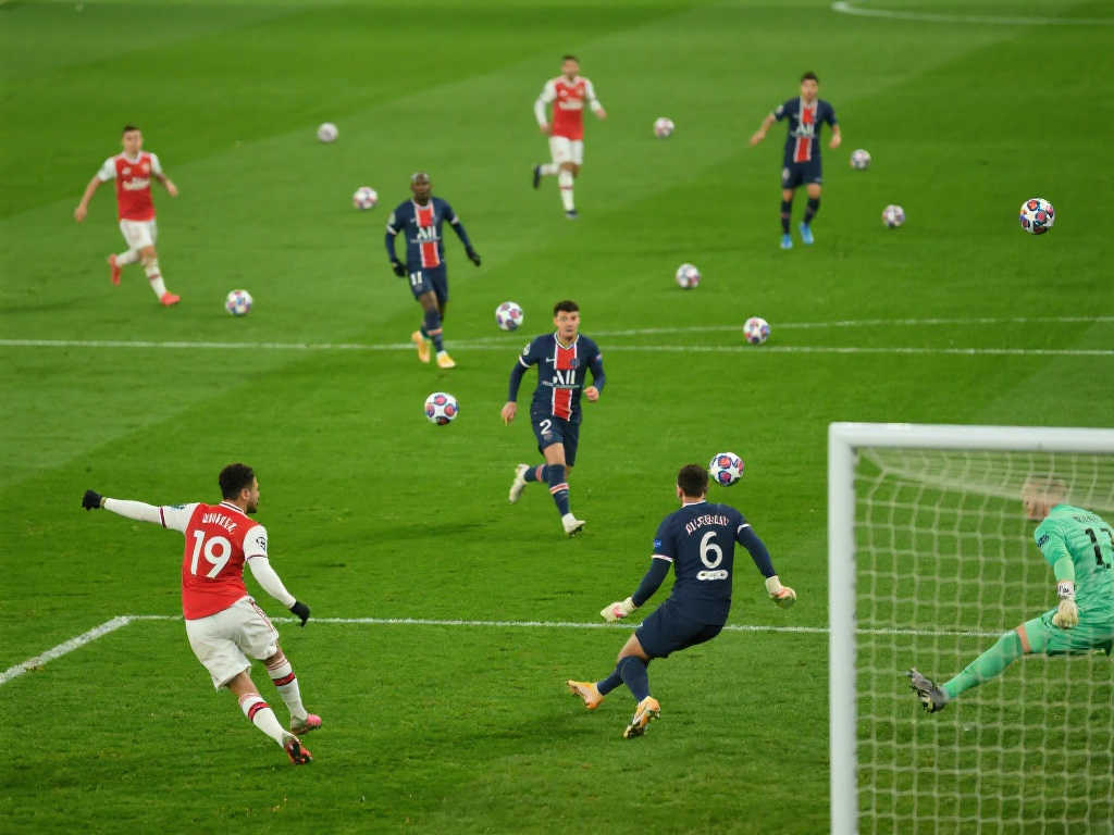 更是足球界 更是足球界