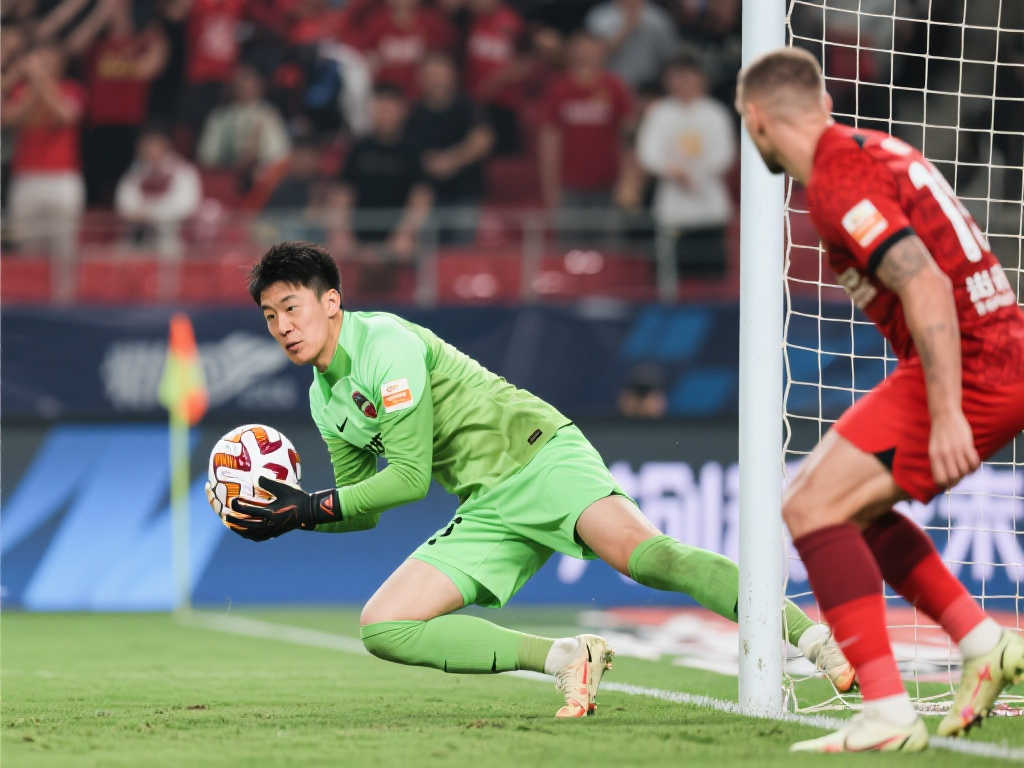 他的话虽没 他的话虽没